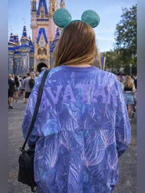 “AVATAR" Disney spirit jersey purple small EUC